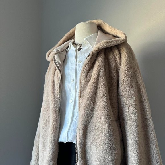 Forever 21 Tan Faux Fur Super Soft Fuzzy Jacket - Picture 5 of 8